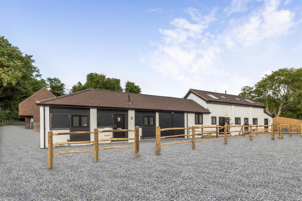 front of the barn conversion property in lewes, East Sussex