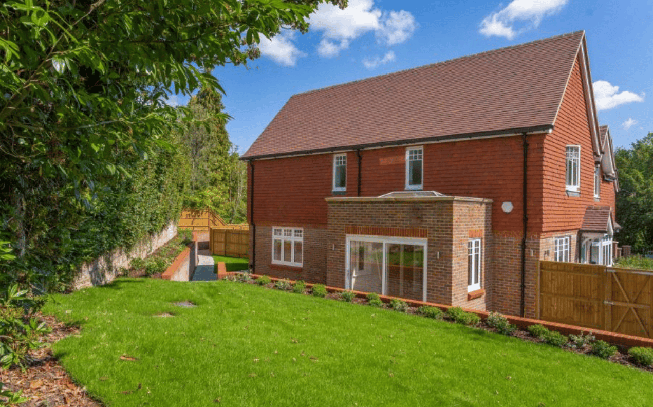 End plot at haslemere Surrey new build project