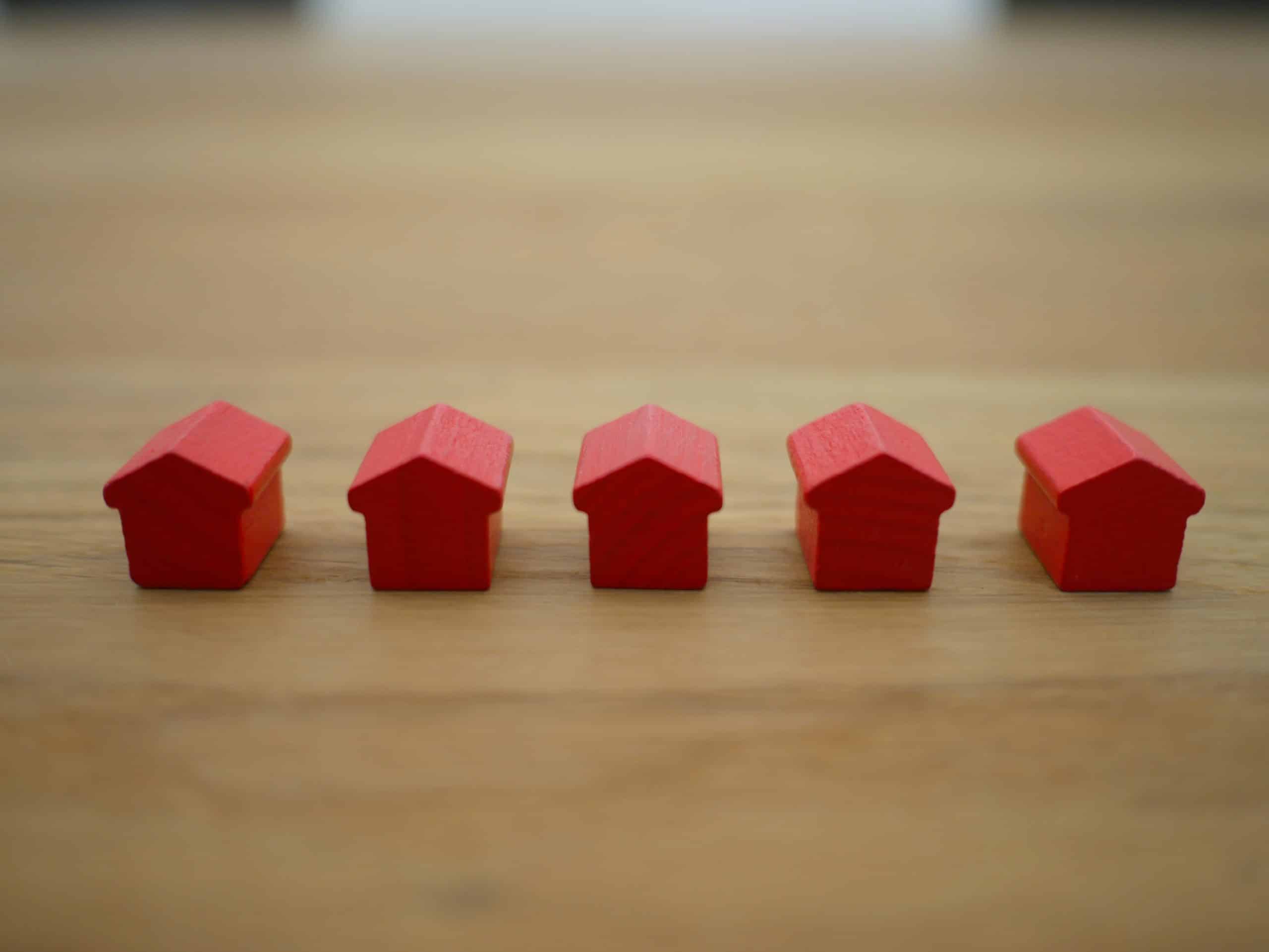 5 red houses - alternative ideas to bridging loans